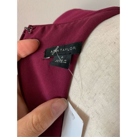 Ann Taylor fusia color dress size 0 stretchy work dress - Picture 6 of 6
